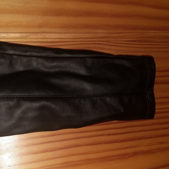 Faux Leather Leggings - Picture 3 of 4